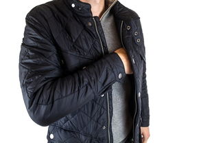 亚麻西服与日系男装品牌—时尚与品质的完美结合