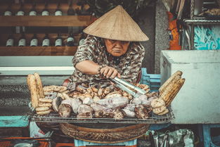 揭秘小吃品牌商家，如何打造火爆的街头美食传奇